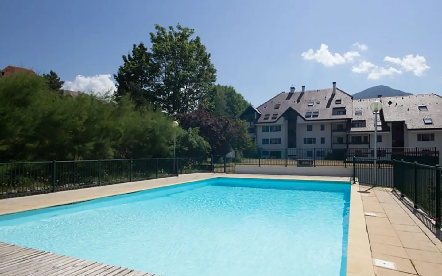 Annecy le vieux appartement avec piscine