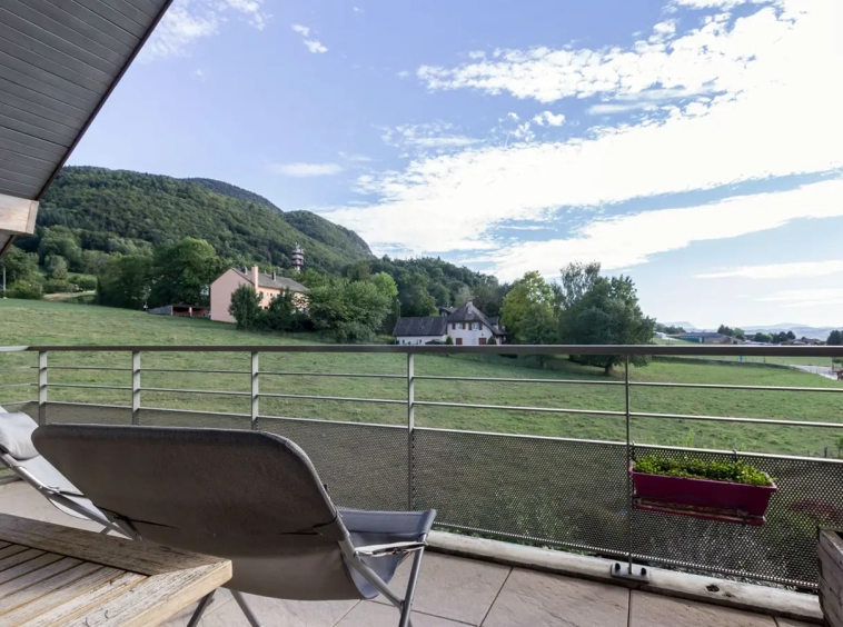 Annecy le vieux appartement vue dégagée