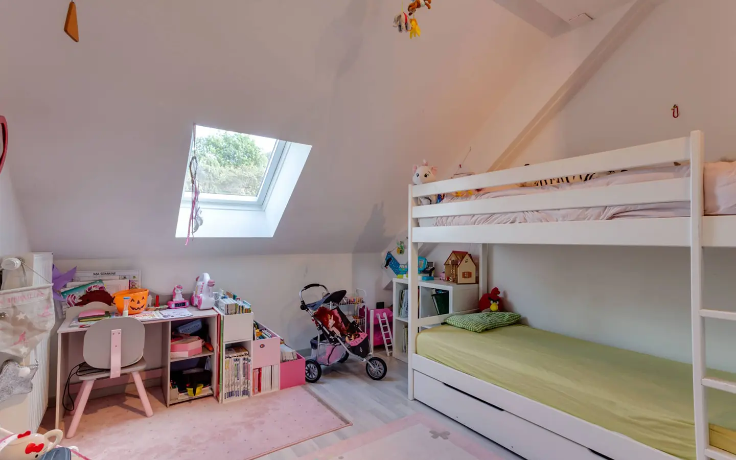 Annecy le vieux appartement vue dégagée chambre enfants