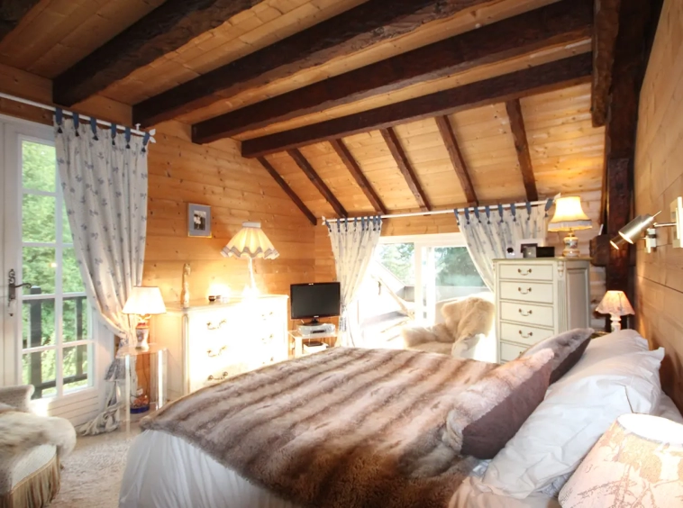 Annecy le vieux maison secteur Petit Port chambre parentale