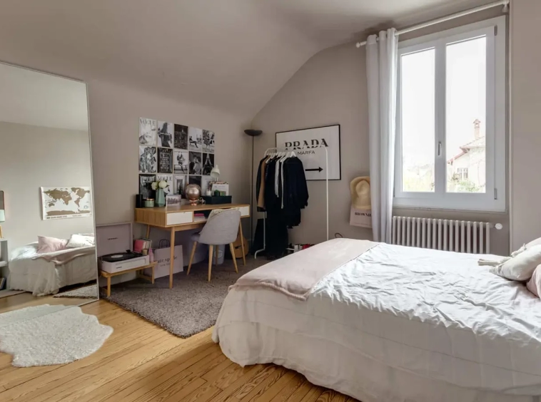 Achat immobilier maison Annecy Galeries Lafayette chambre parentale