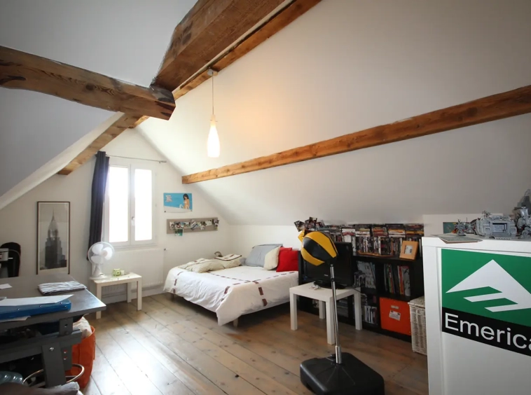 Annecy maison de ville chambre ado
