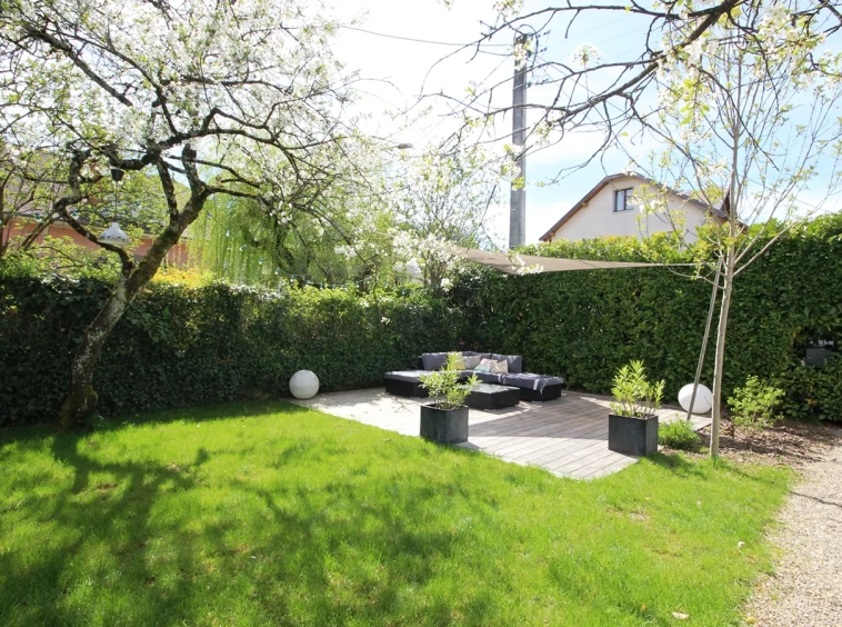Annecy maison de ville jardin