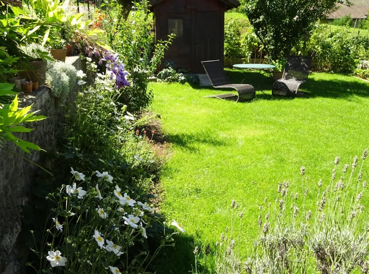Annecy mais avec jardin