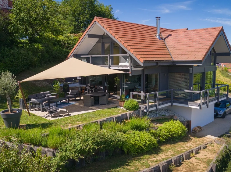 Annecy maison en ossature bois jardin