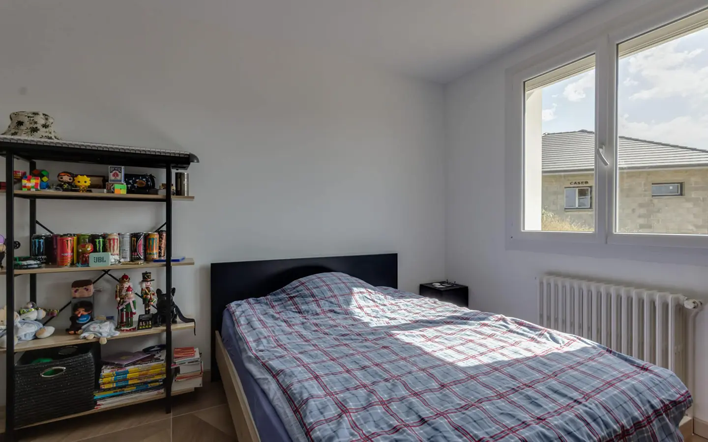 Achat immobilier maison rénovée Annecy Nord chambre