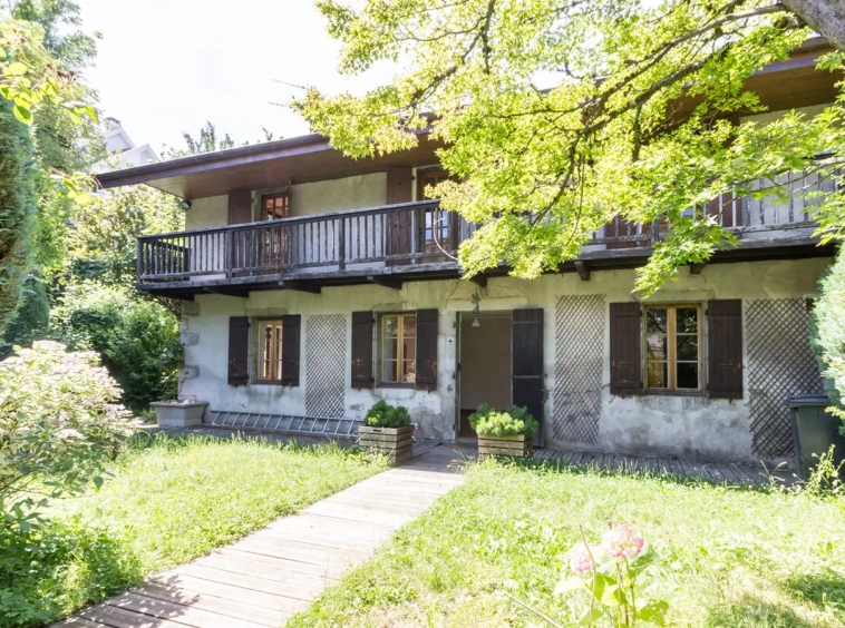 Annecy centre ville maison avec jardin