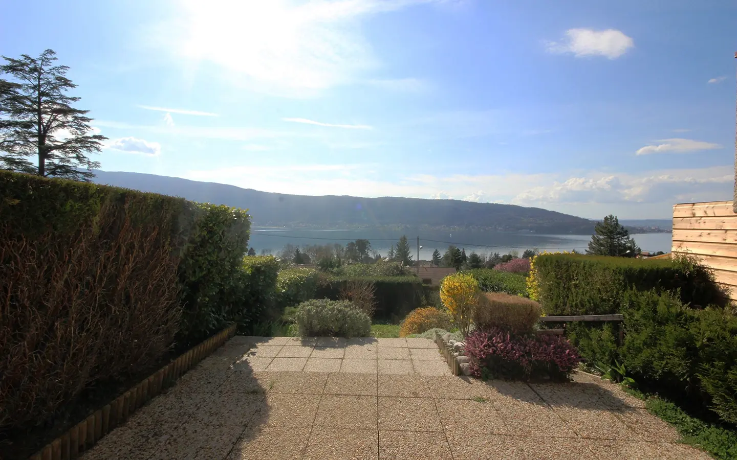 Annecy appartement vue lac grande terrasse