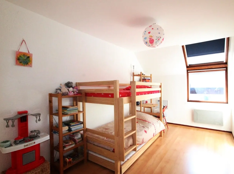 Annecy appartement vue lac chambre enfants