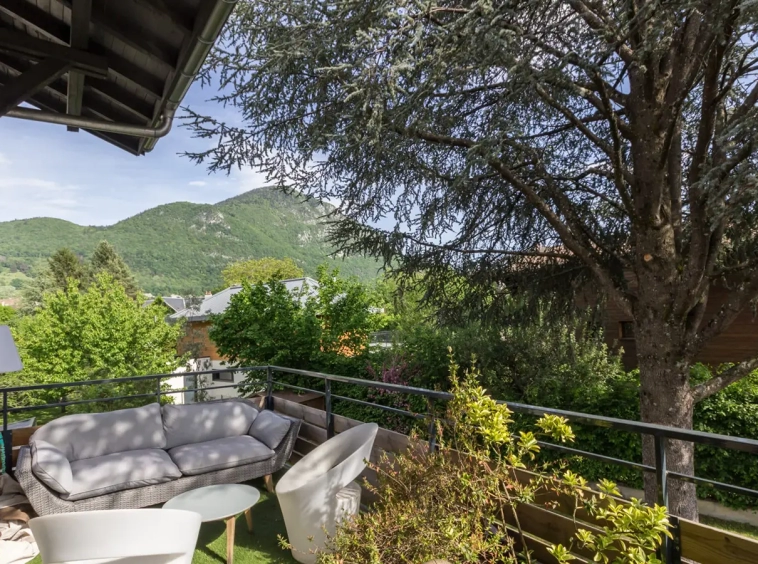 Achat immobilier appartement Annecy-le-vieux terrasse vue montagne