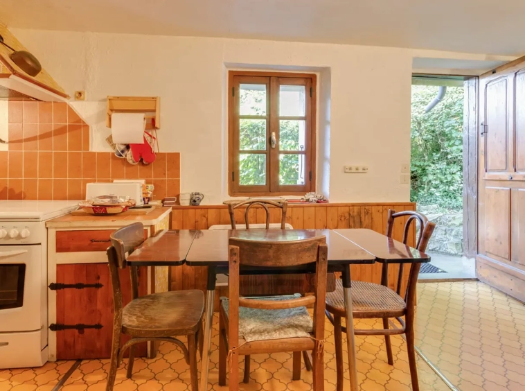 Achat immobilier maison de caractère Bluffy cuisine