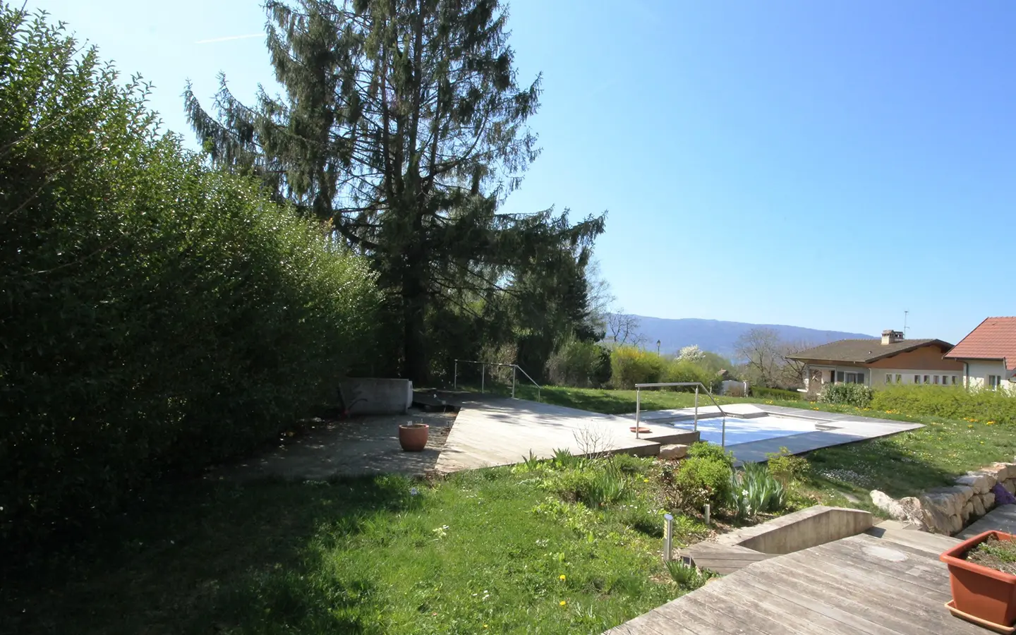 Annecy maison rénovée Petit Port jardin