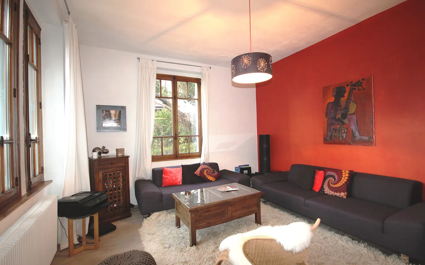 Annecy maison rénovée Petit Port coin salon