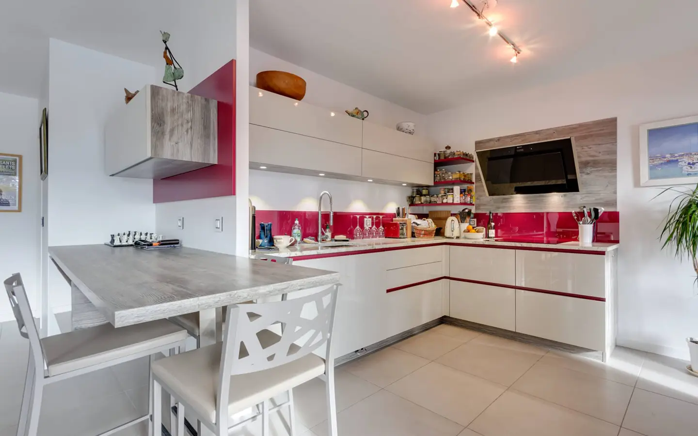 Achat immobilier appartement Menthon-Saint-Bernard cuisine