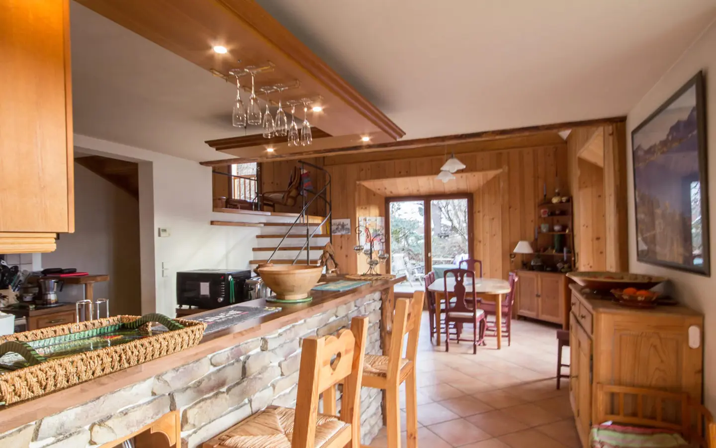 Achat immobilier maison Talloires salle à manger