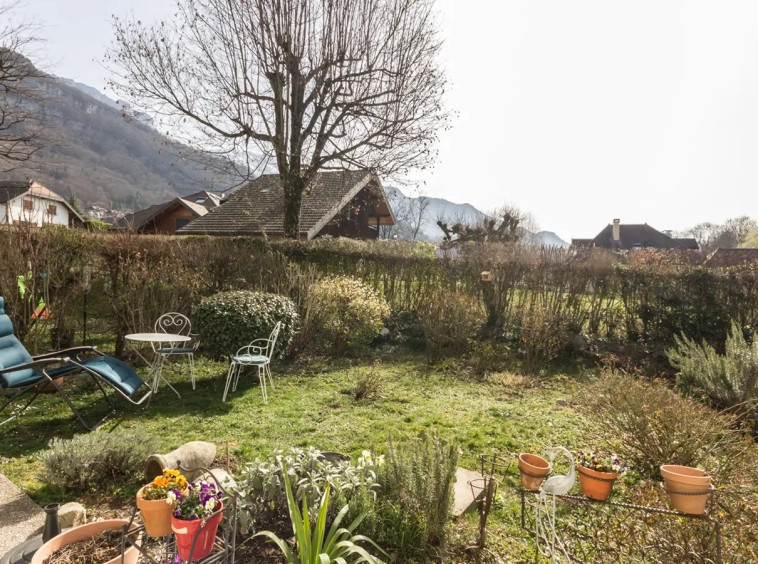 Talloires appartement rez-de-jardin