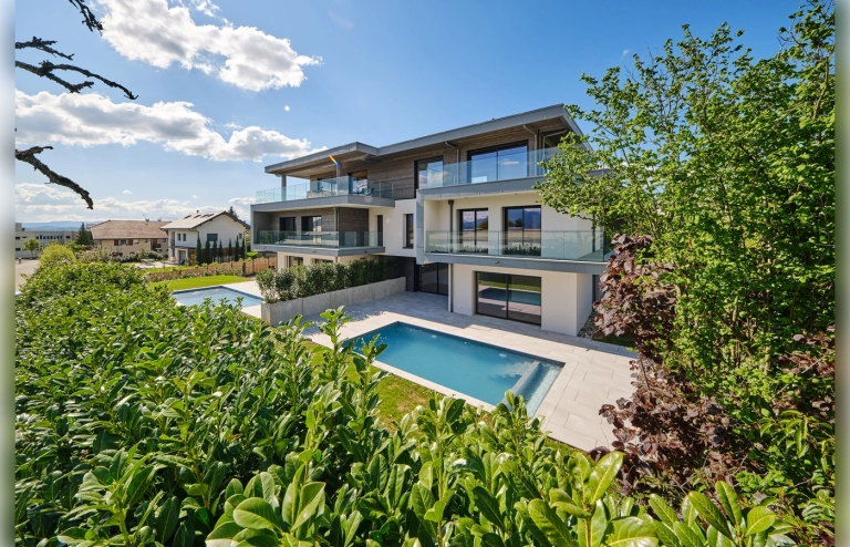 Annecy le Vieux - maison neuve haut de gamme 6 pièces - piscine chauffée