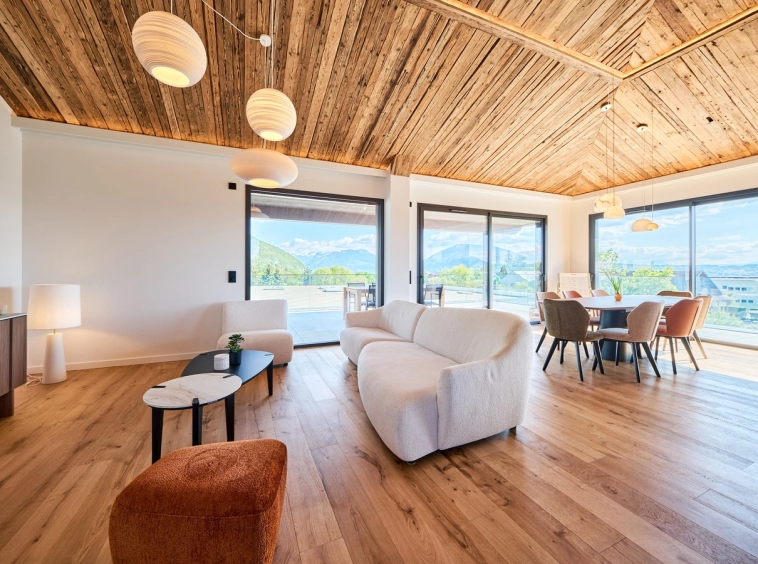 Annecy le Vieux - maison neuve haut de gamme 6 pièces - piscine chauffée