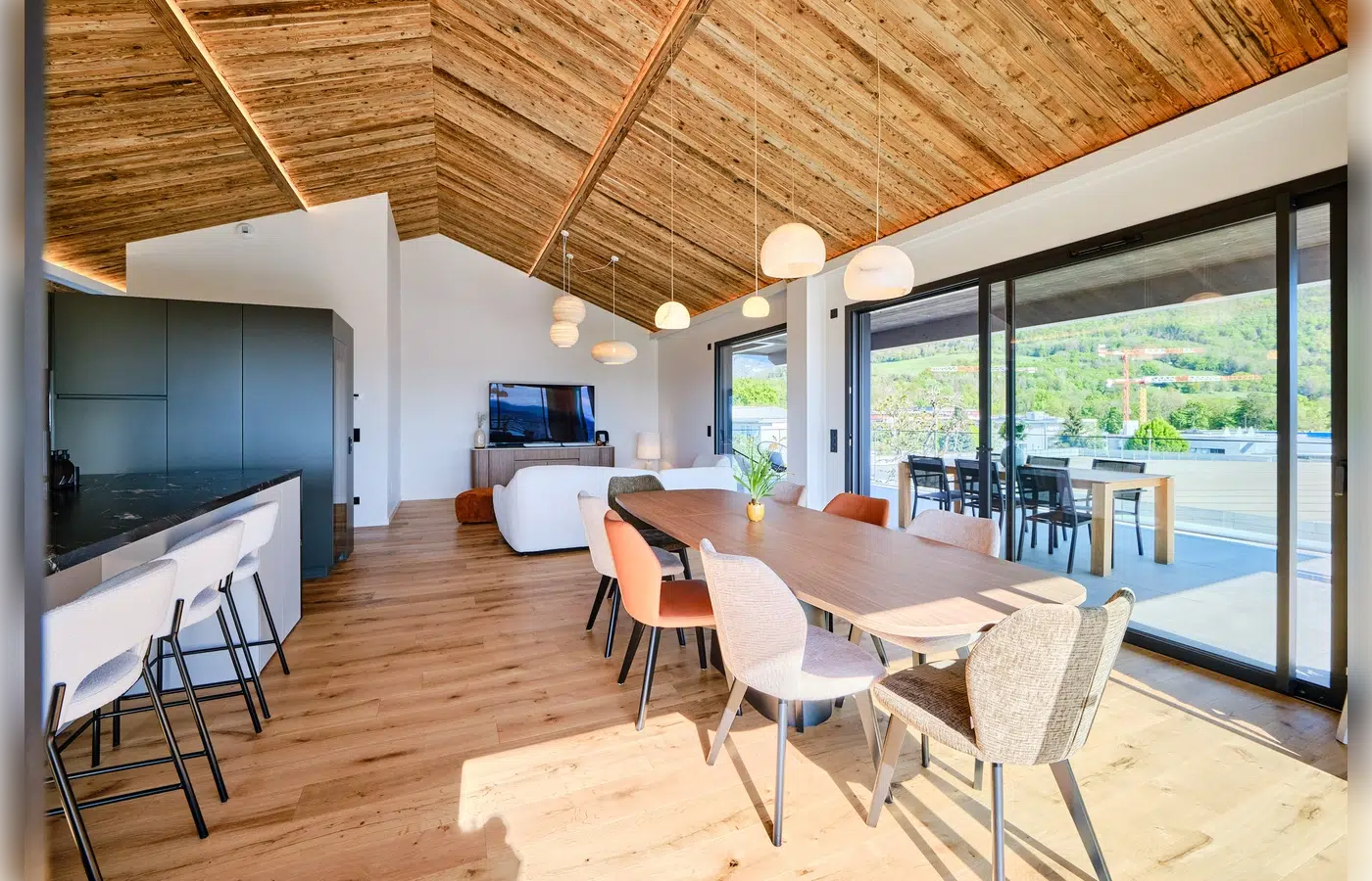 Annecy le Vieux - maison neuve haut de gamme 6 pièces - piscine chauffée