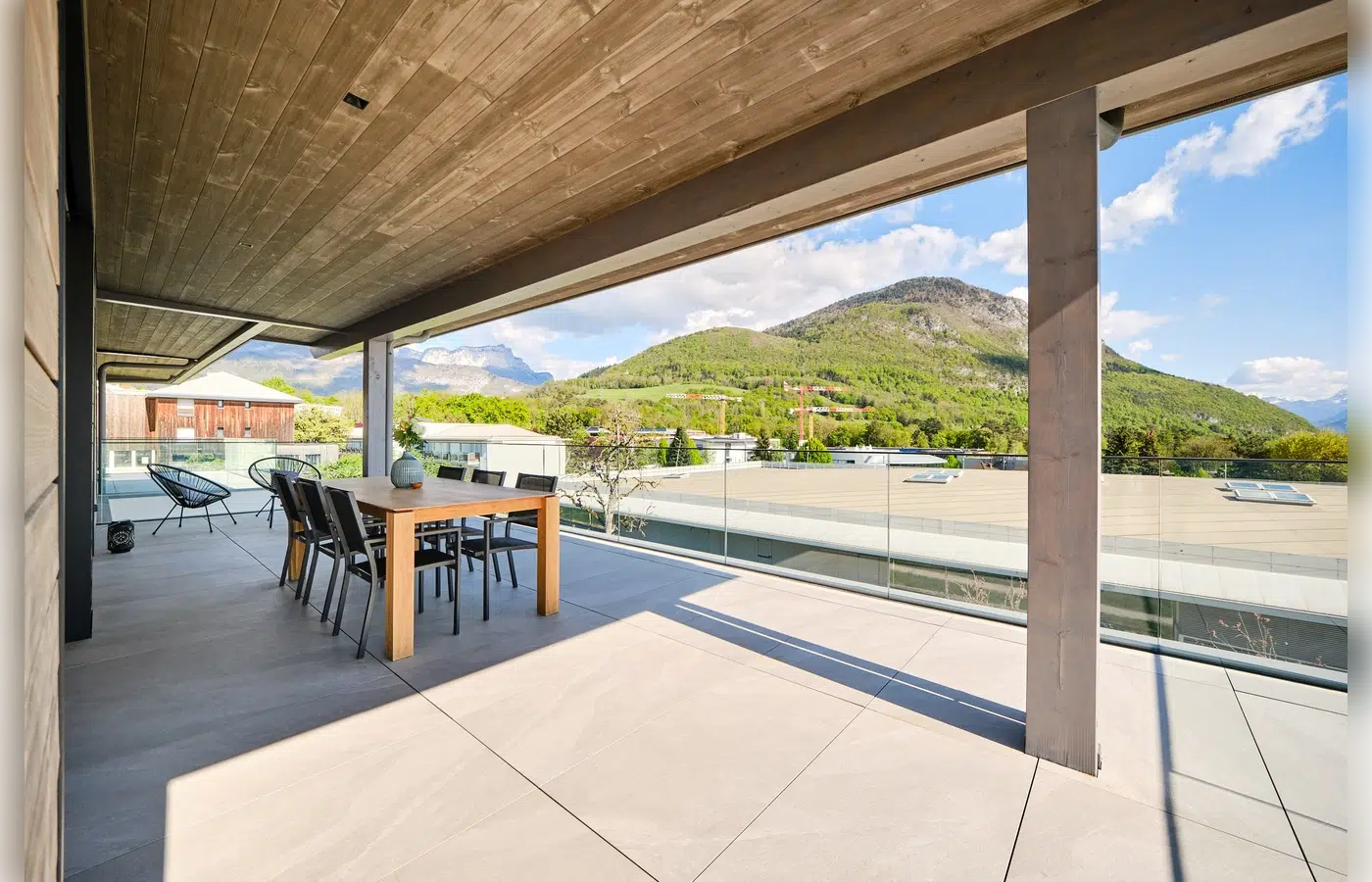 Annecy le Vieux - maison neuve haut de gamme 6 pièces - piscine chauffée