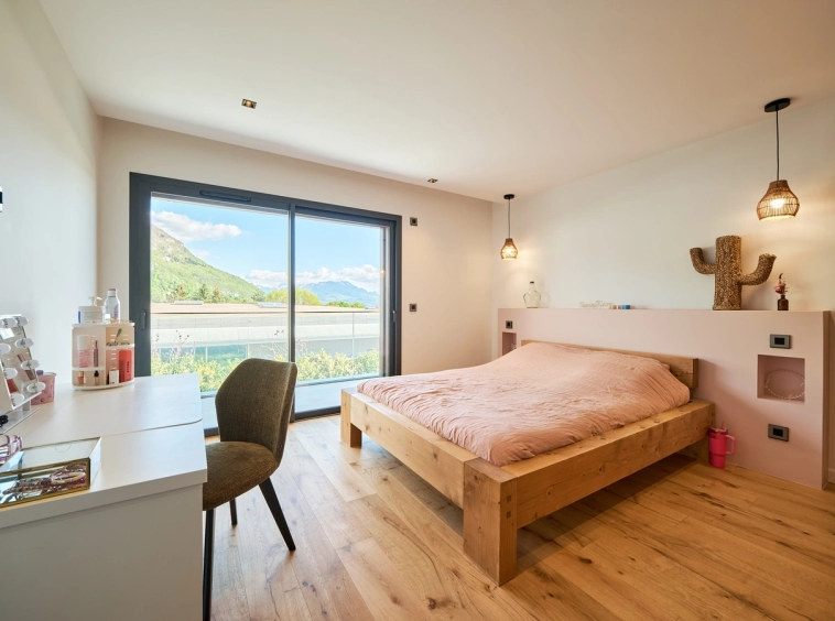 Annecy le Vieux - maison neuve haut de gamme 6 pièces - piscine chauffée