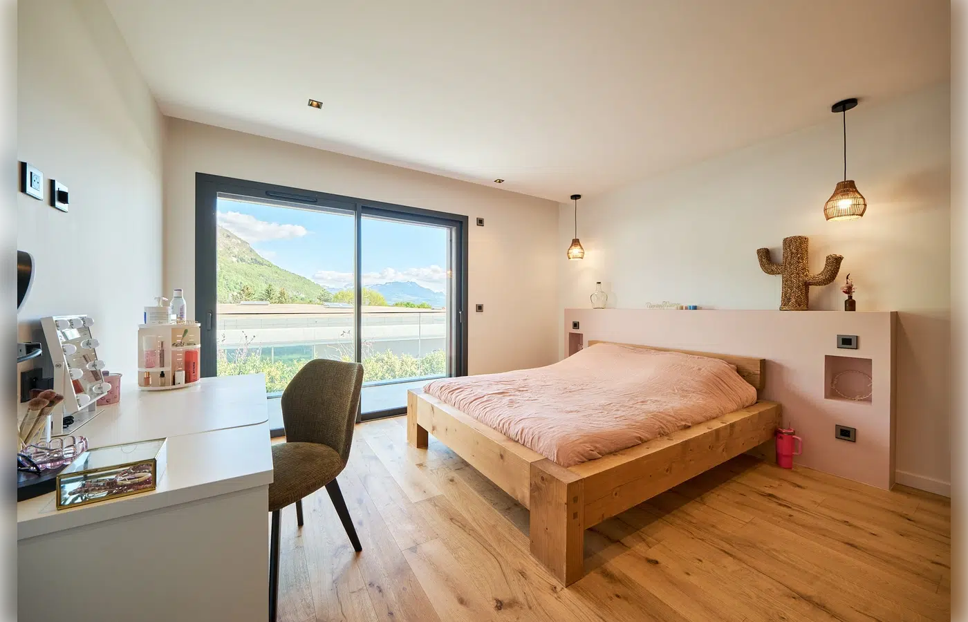 Annecy le Vieux - maison neuve haut de gamme 6 pièces - piscine chauffée
