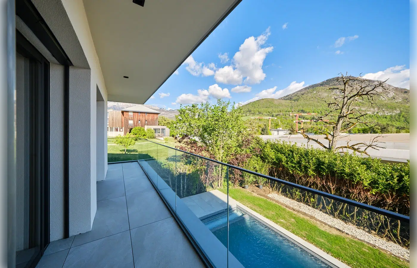 Annecy le Vieux - maison neuve haut de gamme 7 pièces - piscine chauffée