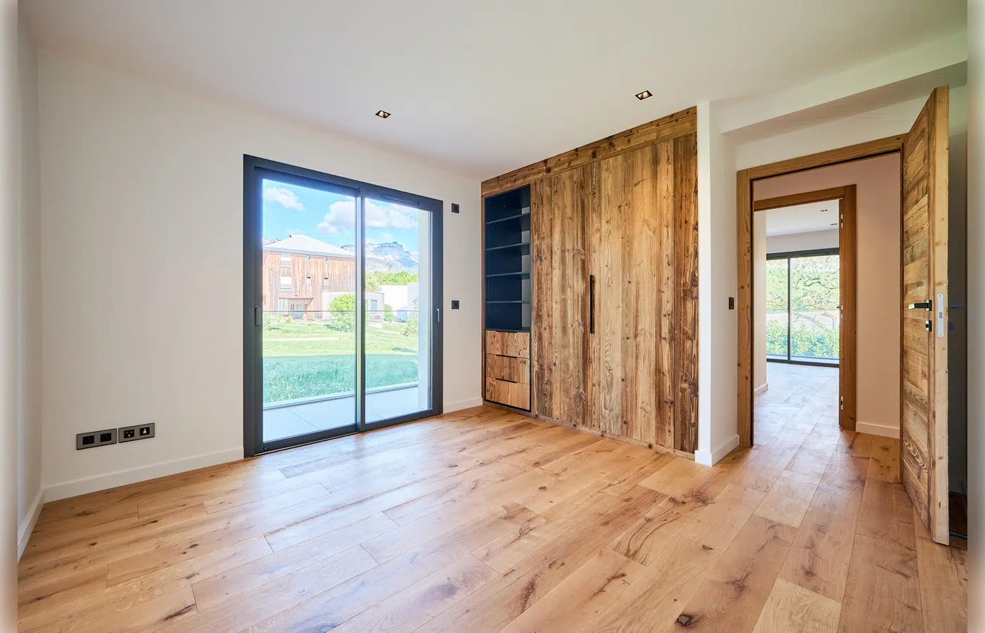 Annecy le Vieux - maison neuve haut de gamme 7 pièces - piscine chauffée