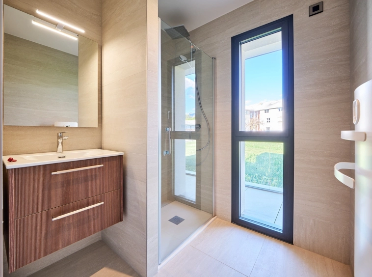 Annecy le Vieux - maison neuve haut de gamme 7 pièces - piscine chauffée