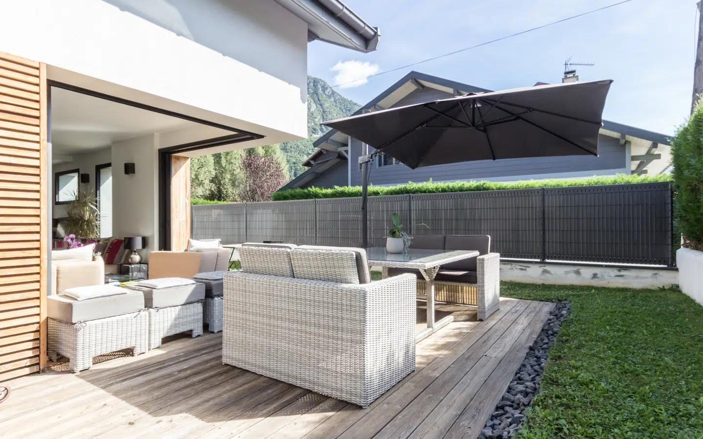 Terrasse ensoleillé