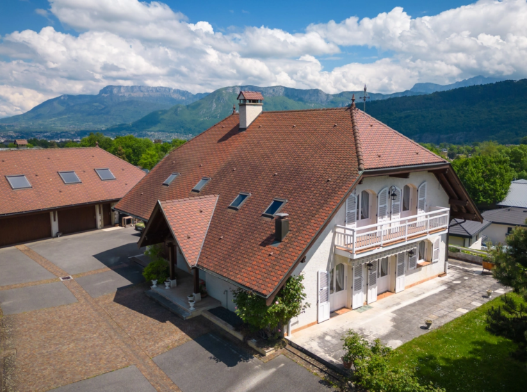 Annecy - vue montagnes maiosn 10 pièces + dépendances + 3 studios