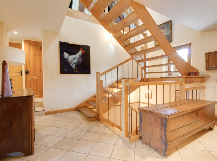 SEVRIER - Maison type loft 8 pièces - terrain paysagé