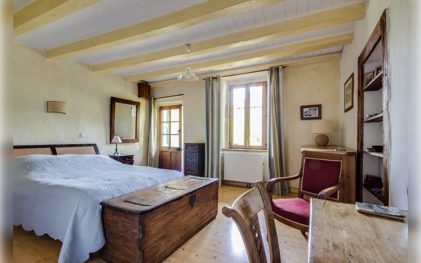 SEVRIER - Maison type loft 8 pièces - terrain paysagé