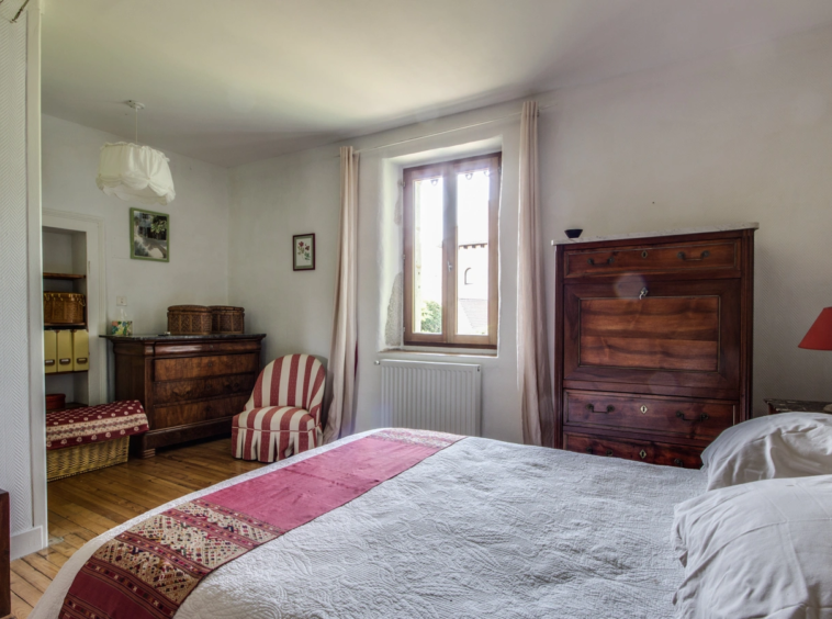 SEVRIER - Maison type loft 8 pièces - terrain paysagé