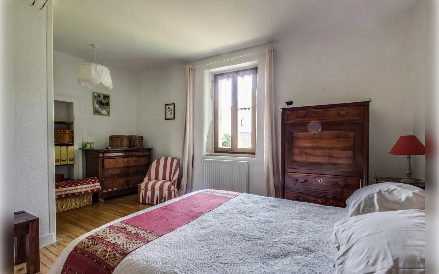 SEVRIER - Maison type loft 8 pièces - terrain paysagé