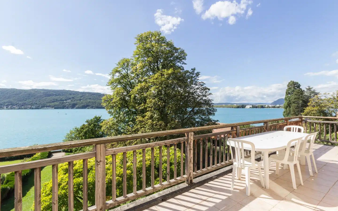 terrasse face lac