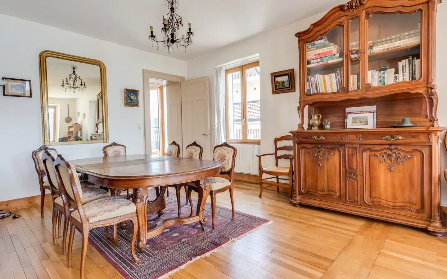 Salle à manger ouverte salon