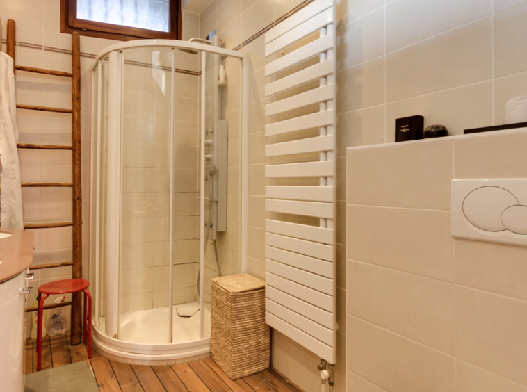 Salle de douche suite