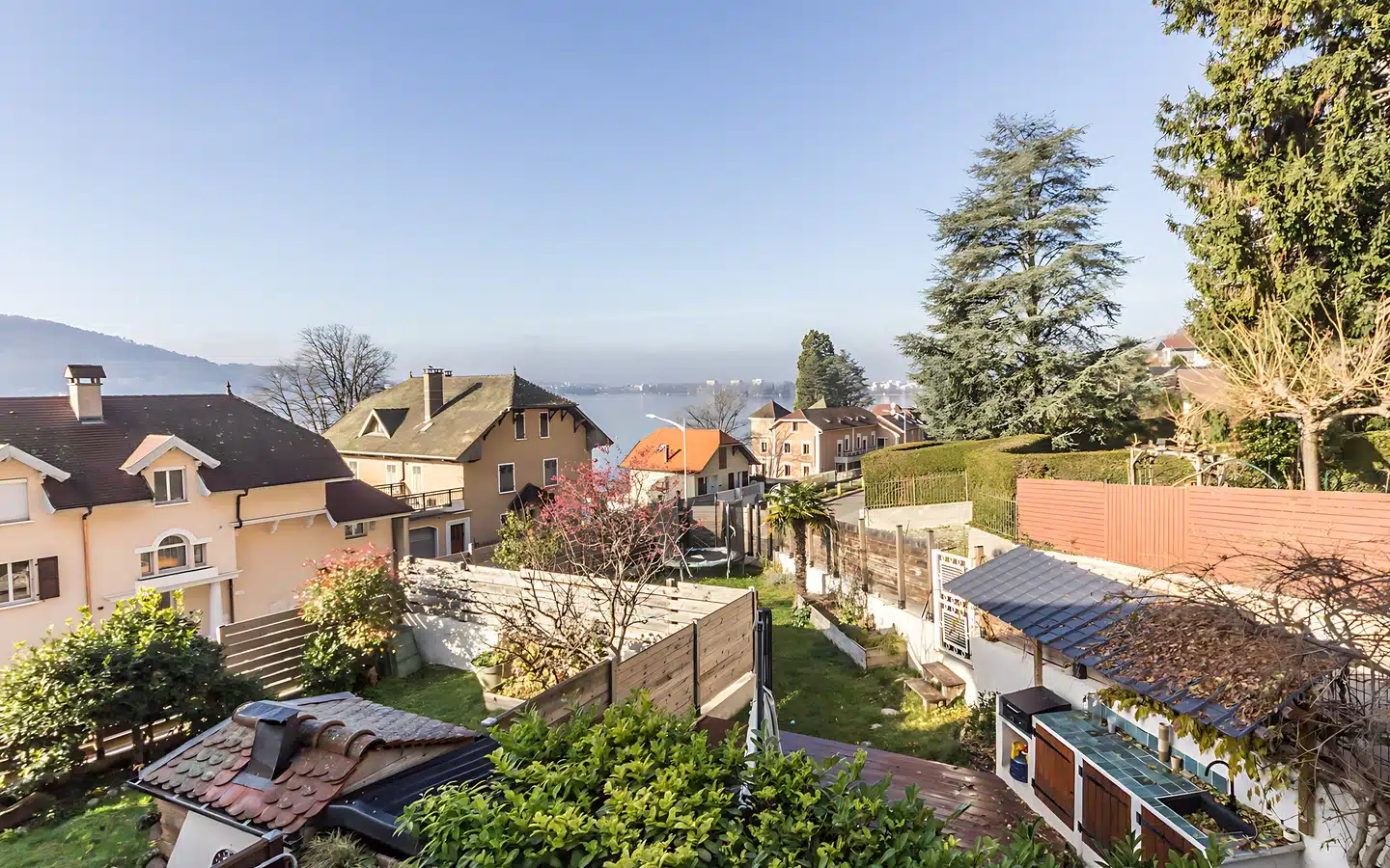 VEYRIER DU LAC - loft 4 pièces vue sur le lac et accès lac rapide-9