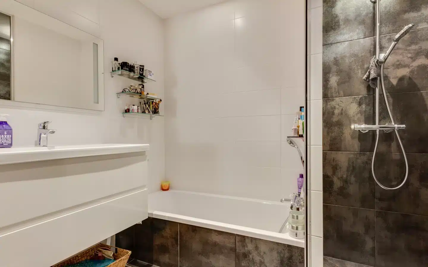 ANNECY Centre - Loft 5 pièces dernier étage avec terrasse et ascenseur--16