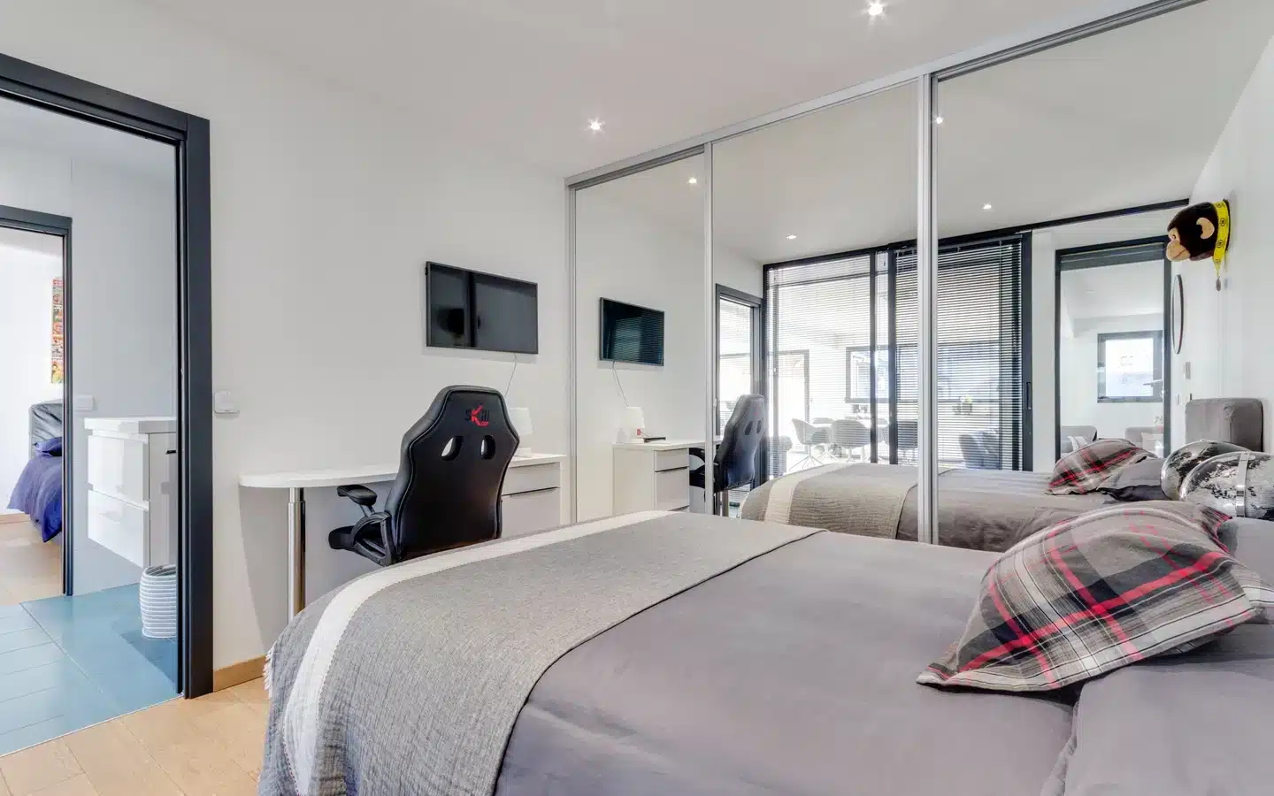 ANNECY Centre - Loft 5 pièces dernier étage avec terrasse et ascenseur--24