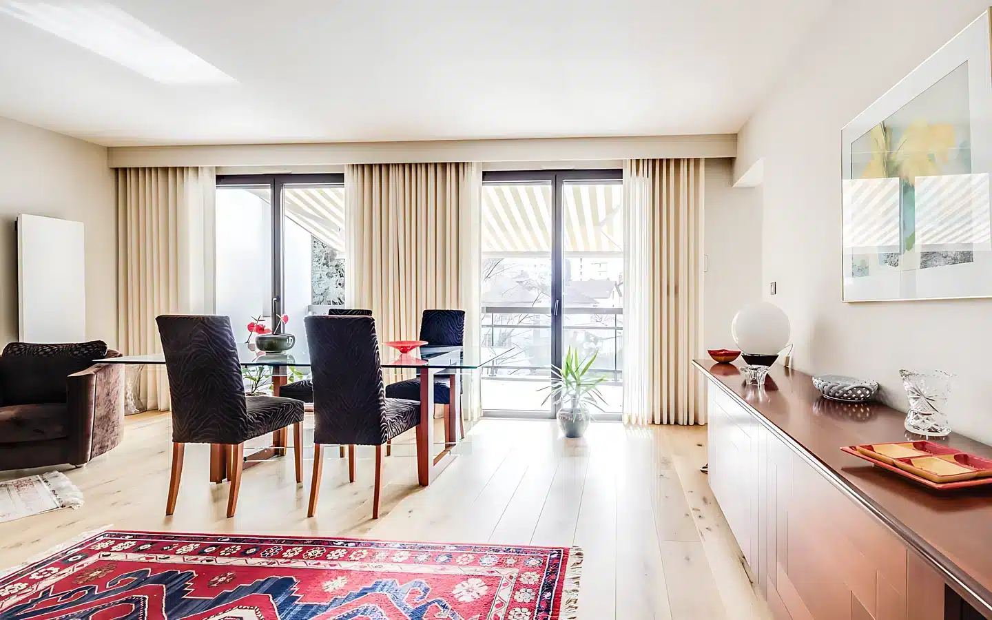 Annecy - T4 rénovée haut de gamme - secteur lac Galeries Lafayette (3 sur 21)