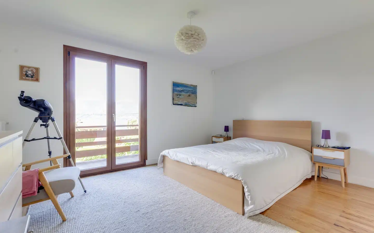 chambre avec balcon vue lac