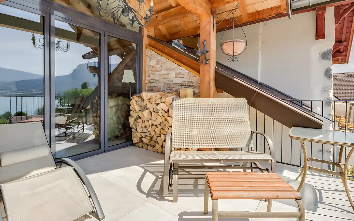 Talloires - appartement loft + studio vue lac et accès lac (14 sur 24)