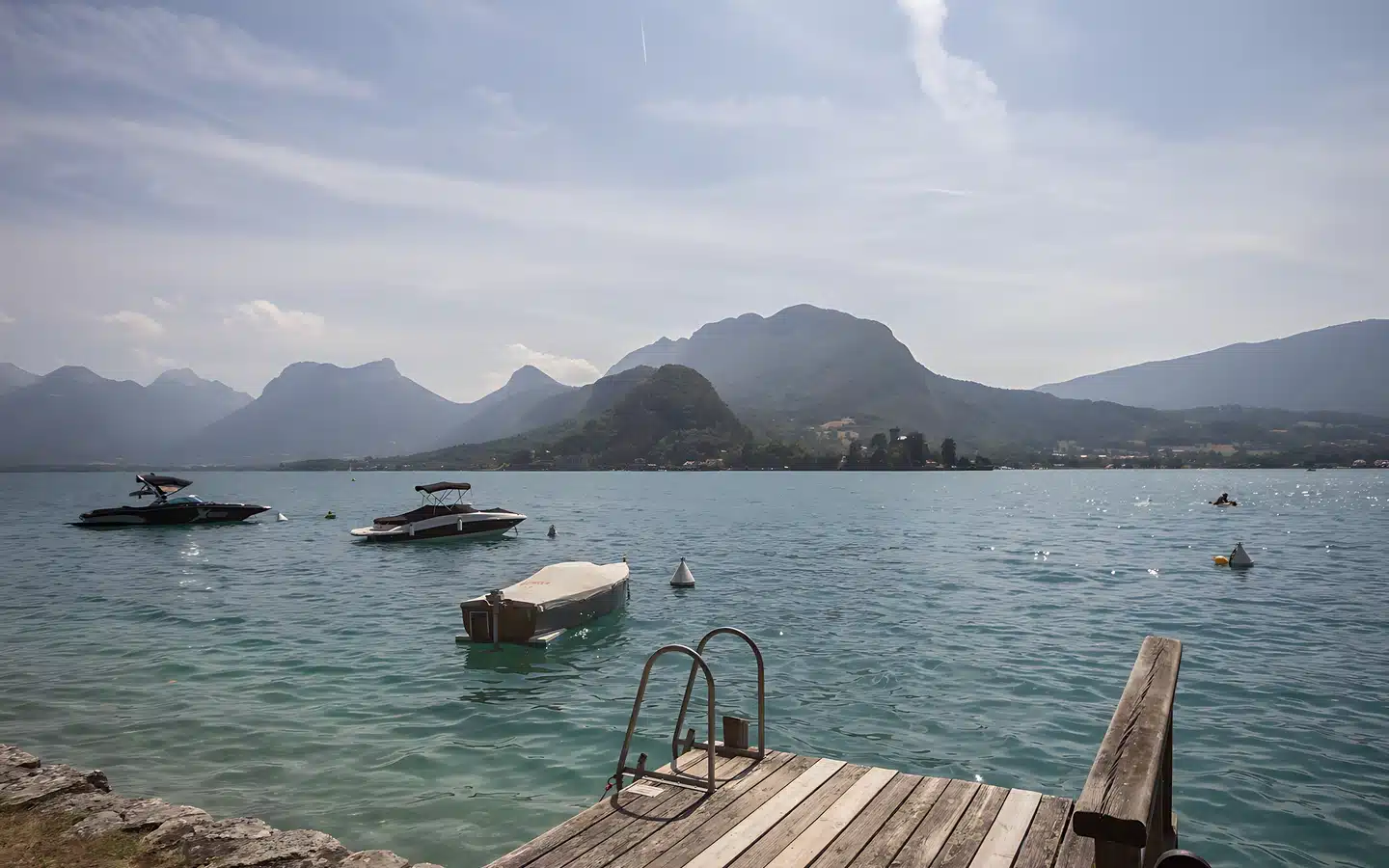 Talloires - appartement loft + studio vue lac et accès lac (19 sur 24)