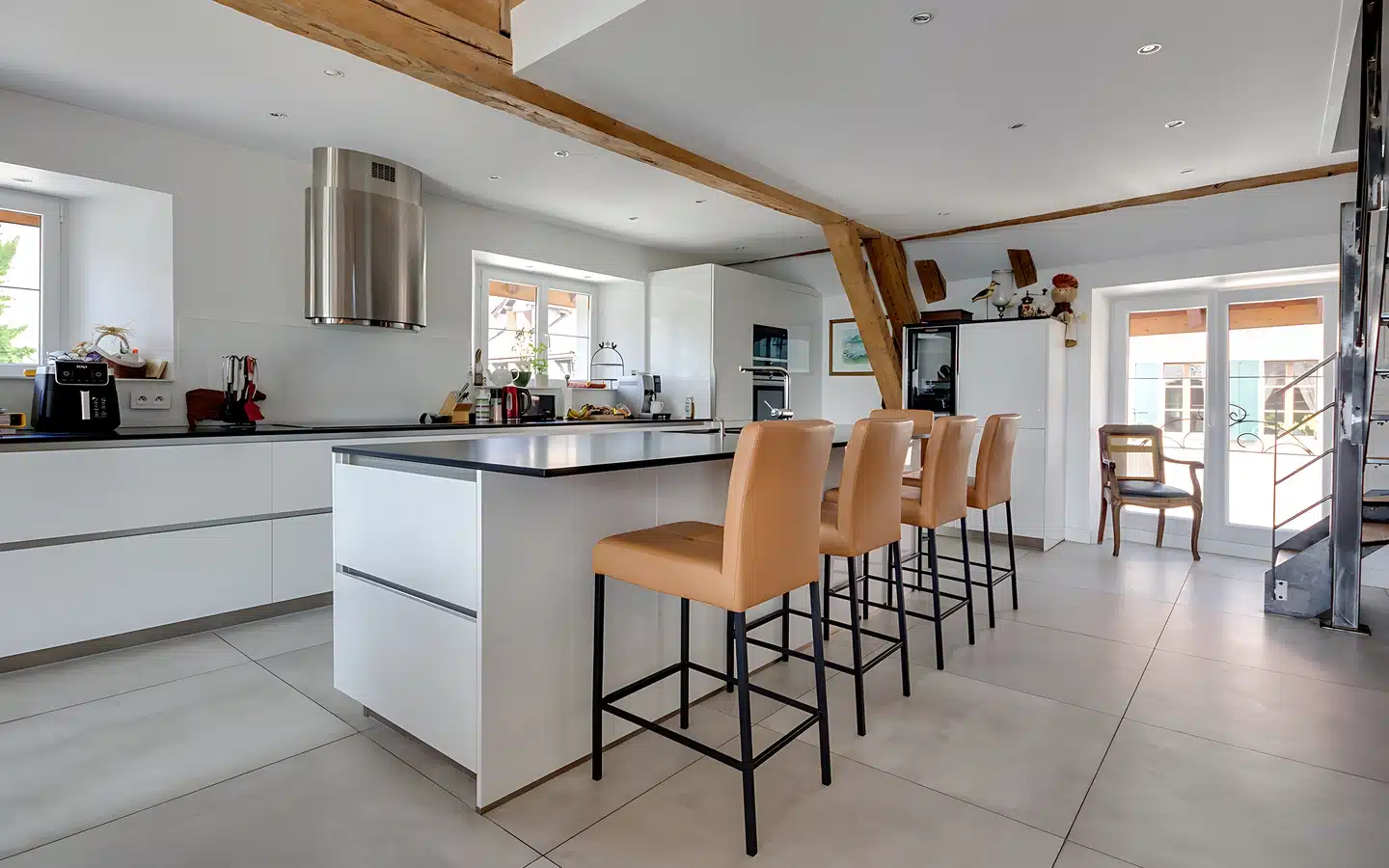 Talloires - appartement loft + studio vue lac et accès lac (5 sur 24)