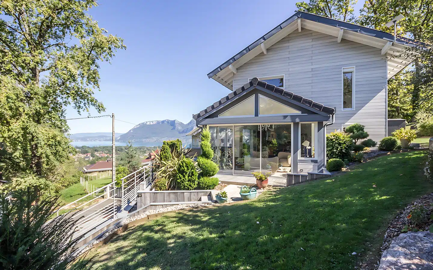 maison vue lac