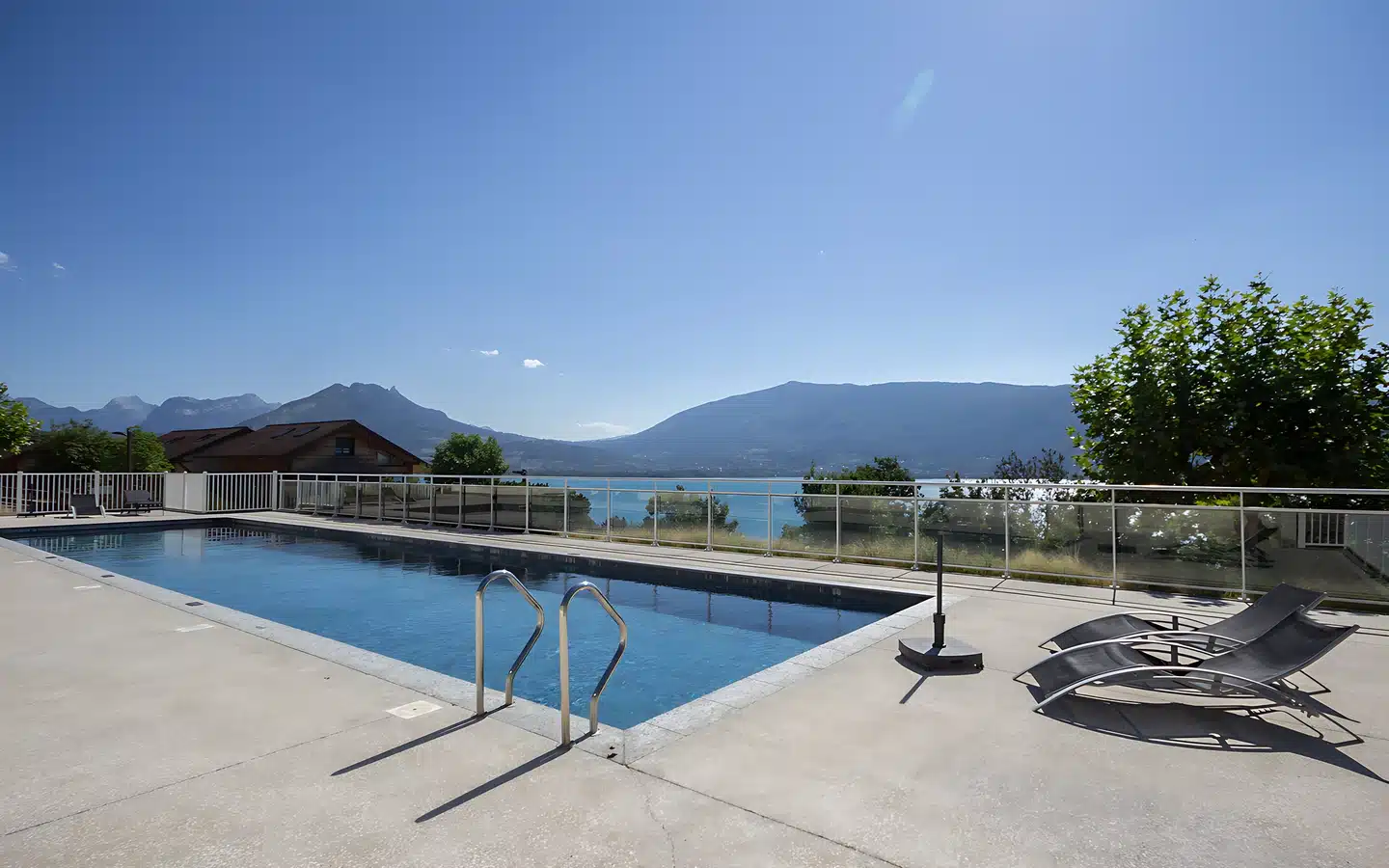 résidence avec piscine