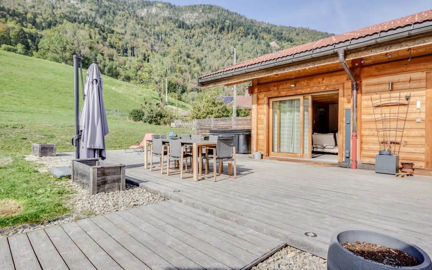 THONES-CHALET-5-PIECES-ET-2-STUDIOS-VUE-MONTAGNES (30 sur 37)