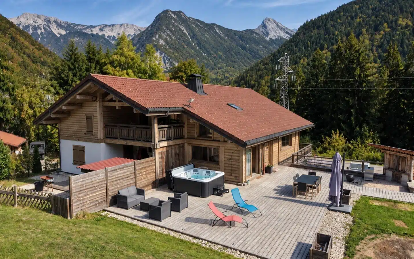 THONES-CHALET-5-PIECES-ET-2-STUDIOS-VUE-MONTAGNES (9 sur 73)